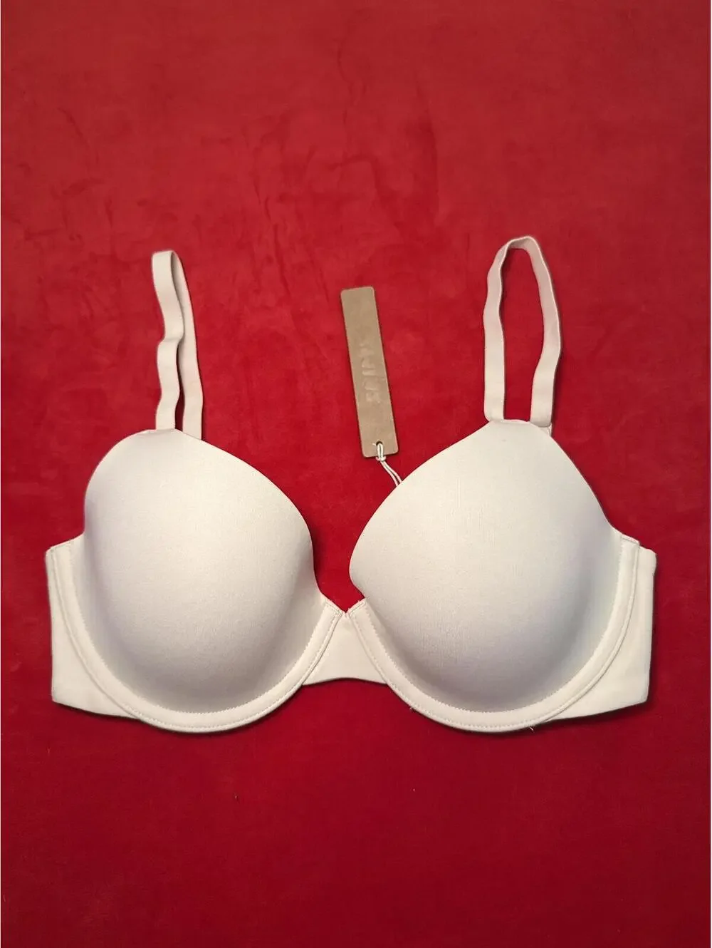 Skims Fits Everybody T Shirt Bra Color Sand Size 32A